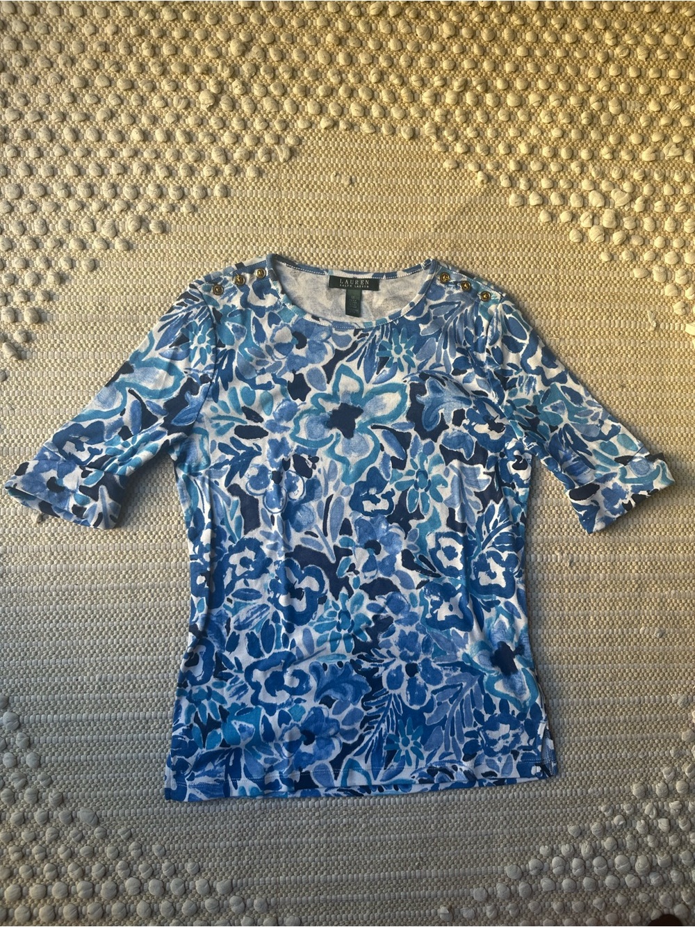 Lauren Ralph Lauren Blue and White Patterned Short Sleeve Shirt Size M